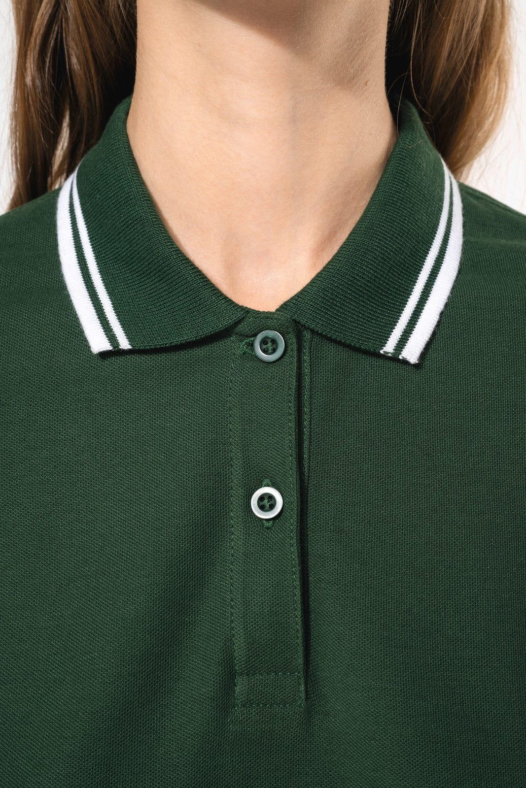 Polo femme manches courtes à liserés contrastés