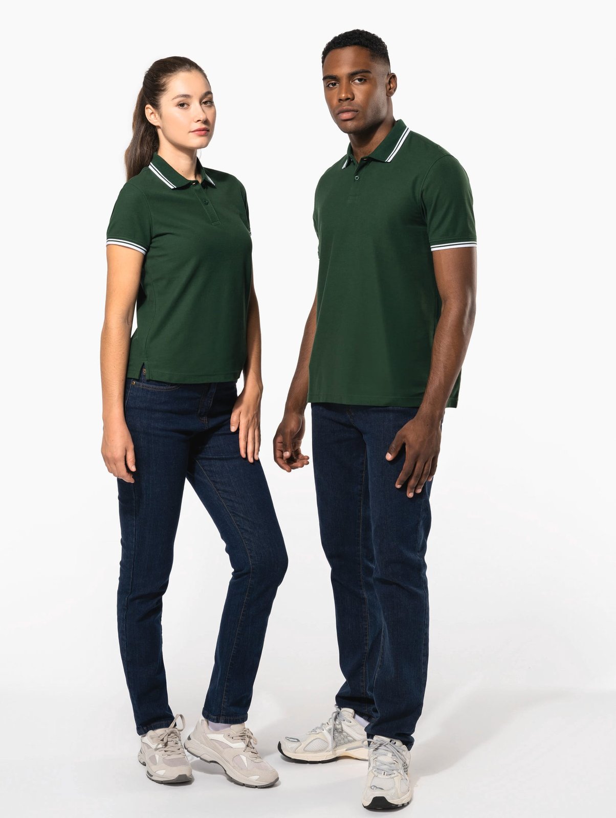 Polo homme manches courtes à liserés contrastés