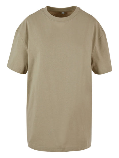 Tee-shirt oversize femme 220 g/m² — BUILD YOUR BRAND LADIES OVERSIZED BOYFRIEND TEE — coloris Pale Olive #Couleur_Pale-Olive
